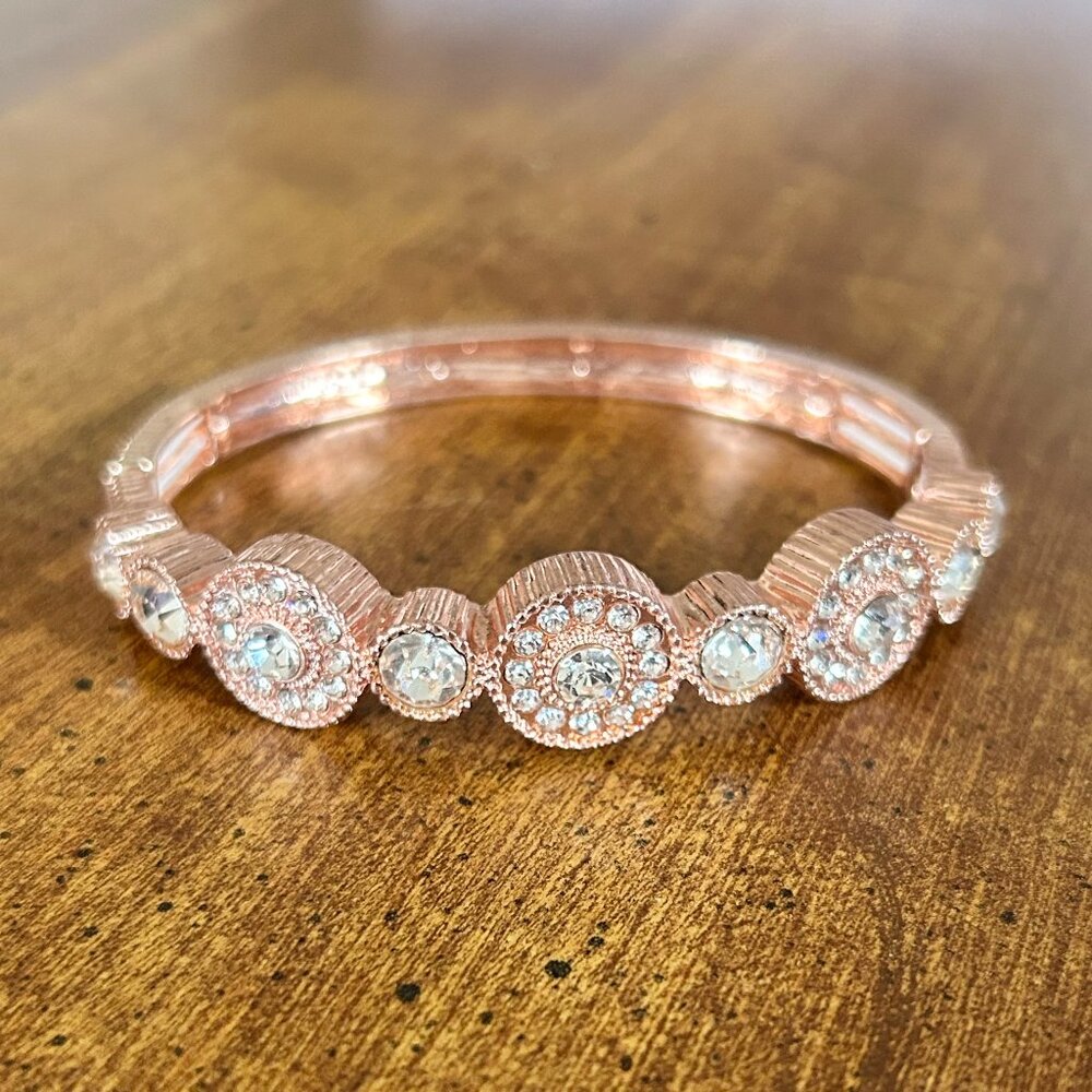 Rose Gold Toned Round Rhinestone Stretch Bracelet  (NWOT)